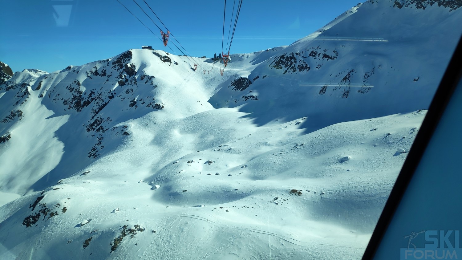 290878-sciare-ad-arosa-skiing-48.jpg