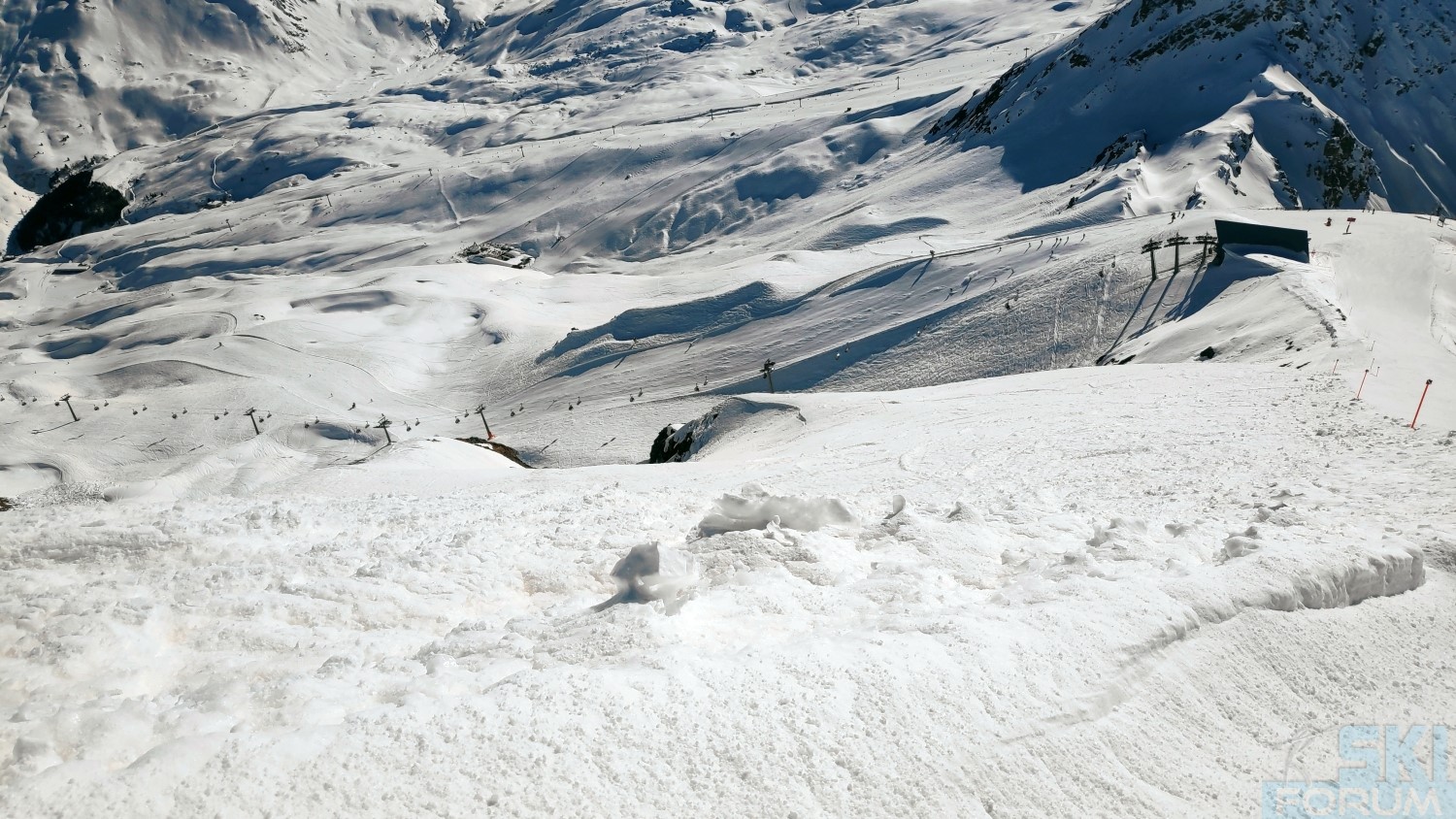 290985-sciare-ad-arosa-skiing-147.jpg