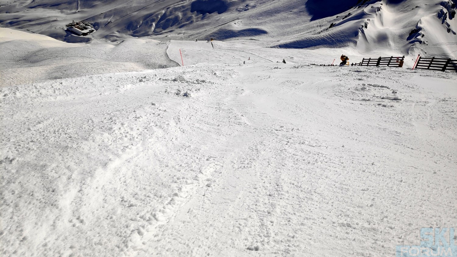 290986-sciare-ad-arosa-skiing-148.jpg