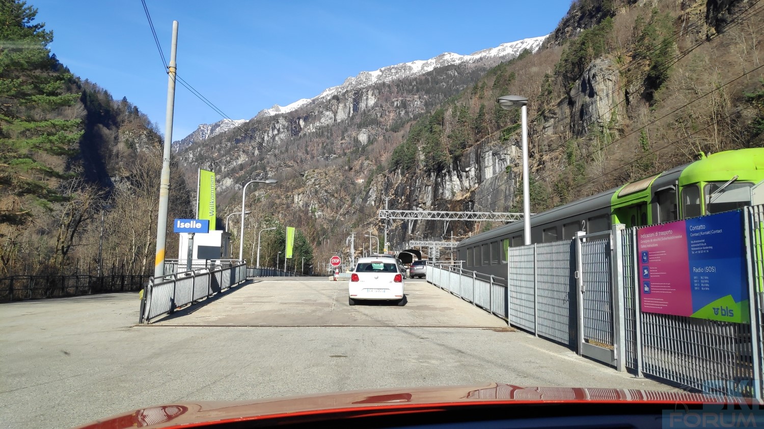291718-sciare-ad-ovronnaz-e-guidare-in-svizzera-26.jpg
