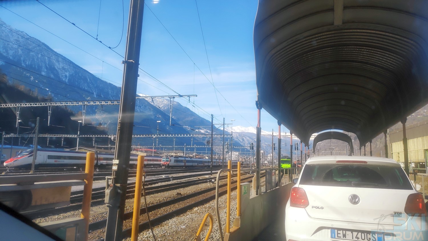 291730-sciare-ad-ovronnaz-e-guidare-in-svizzera-38.jpg