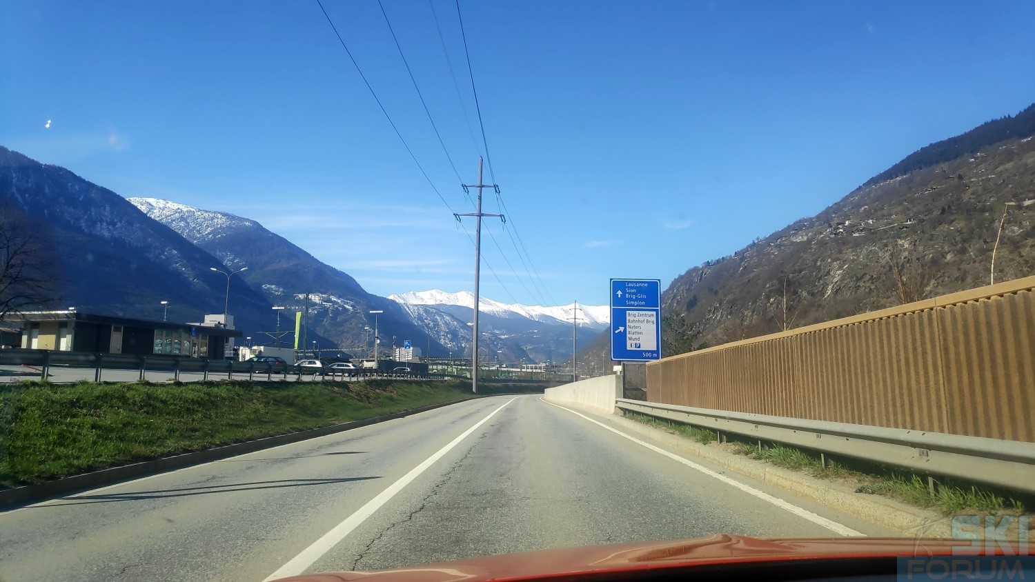 291732-sciare-ad-ovronnaz-e-guidare-in-svizzera-40.jpg