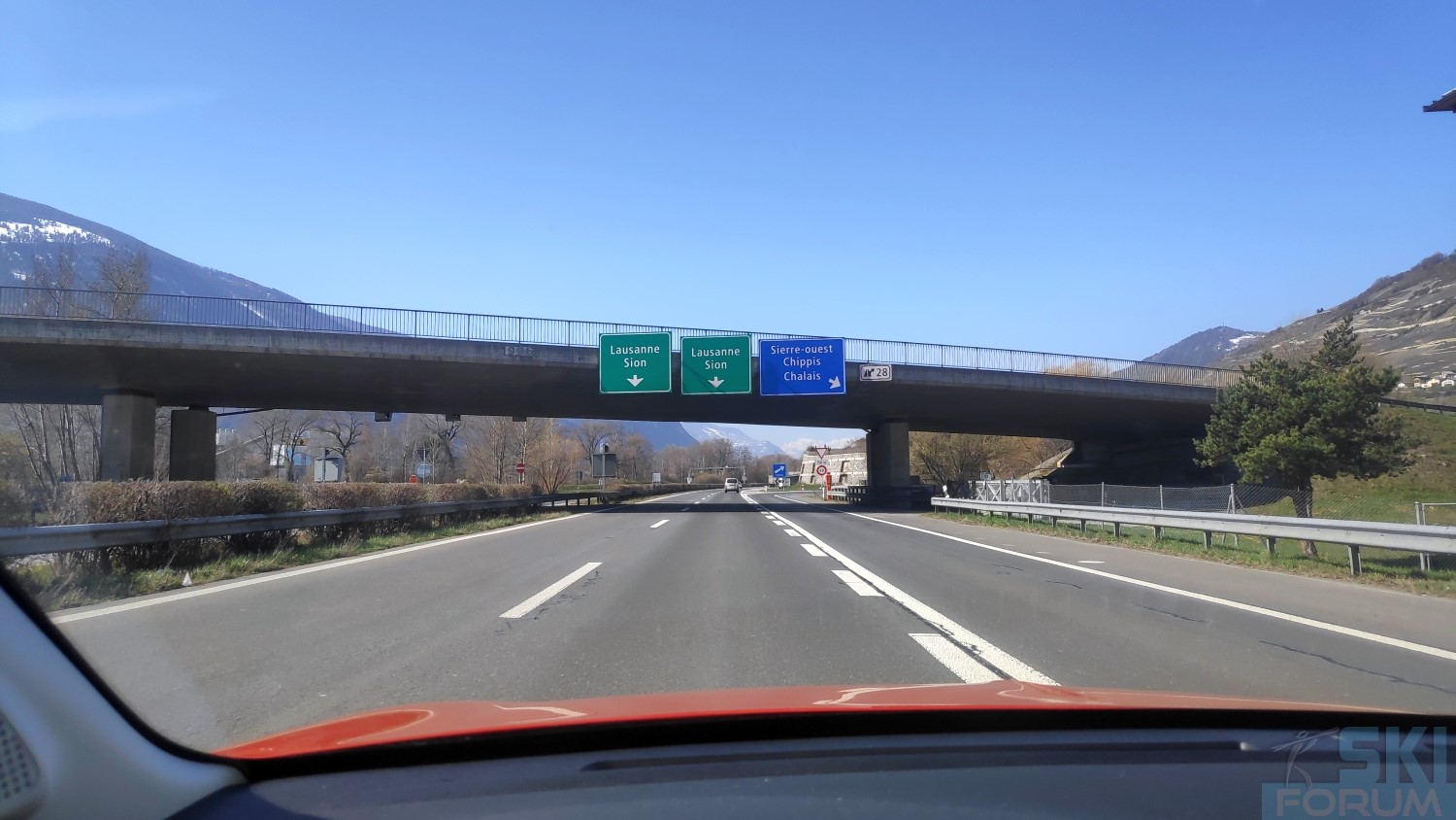 291734-sciare-ad-ovronnaz-e-guidare-in-svizzera-42.jpg