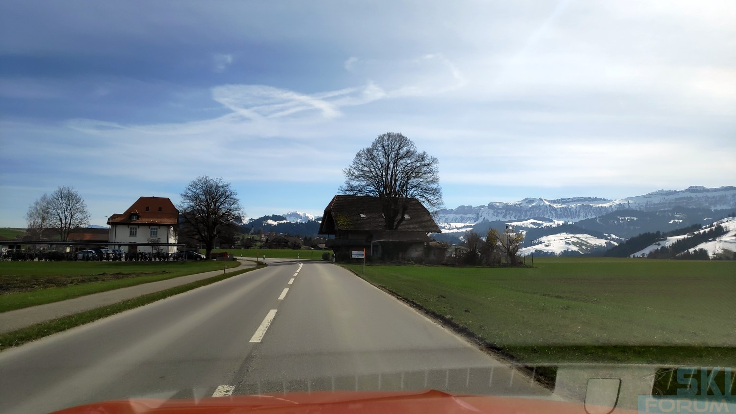 292597-ski-in-soeremberg-in-svizra-7.jpg