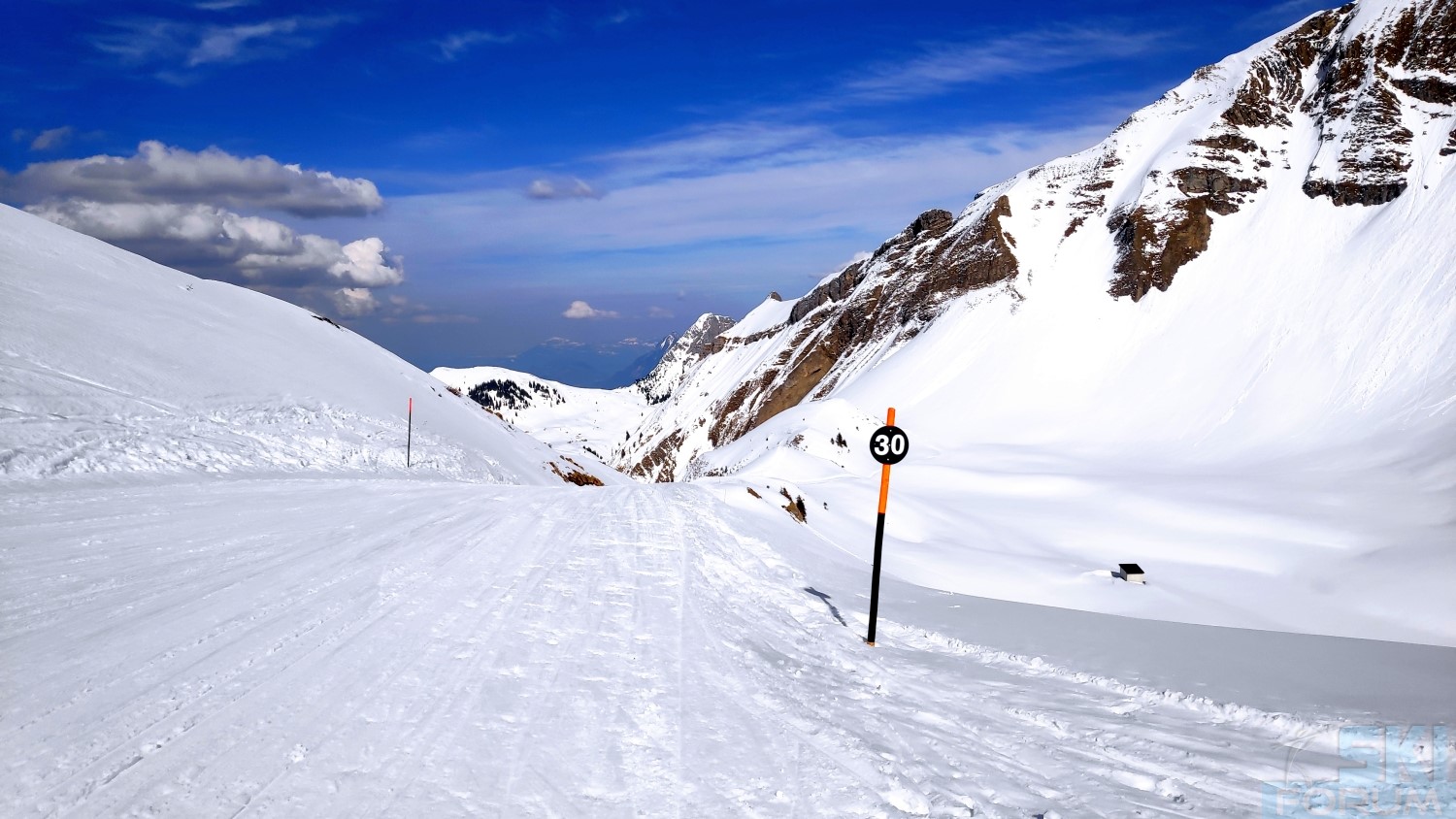 292778-ski-in-soeremberg-in-svizra-174.jpg