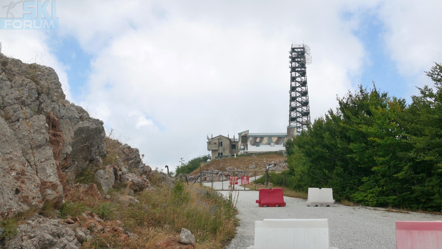 293335-telefono-strada-11.jpg