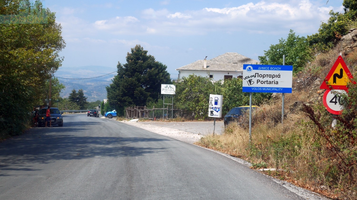 293354-telefono-strada-17.jpg