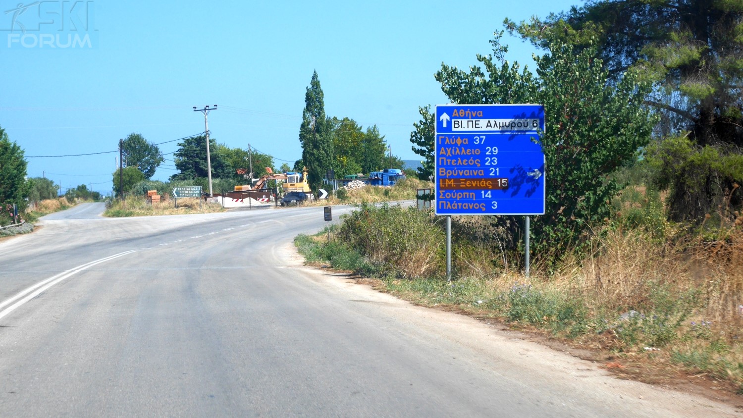 293399-telefono-strada-28.jpg