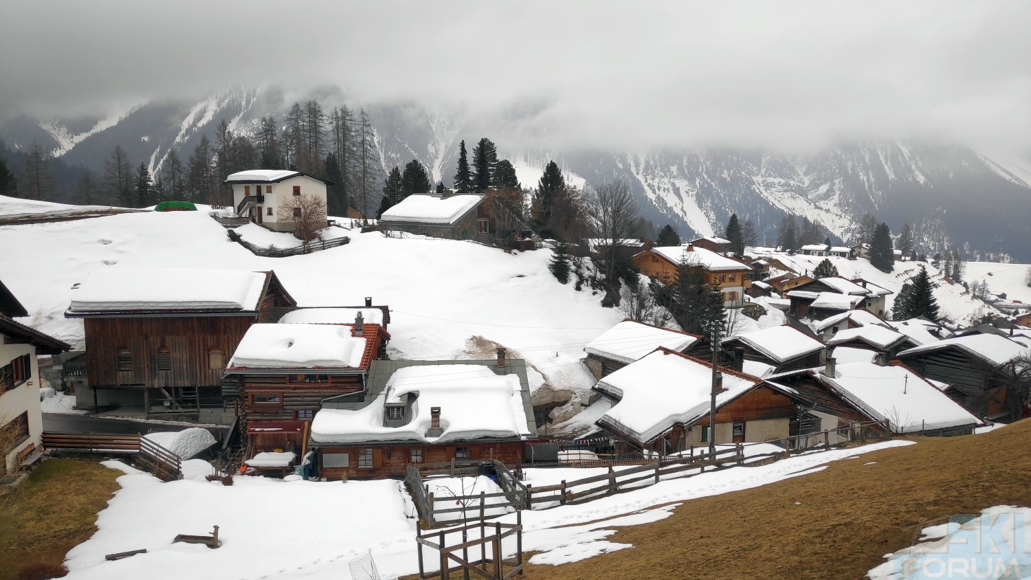 293598-ski-brigels-sciare-grigioni-suisse-4.jpg