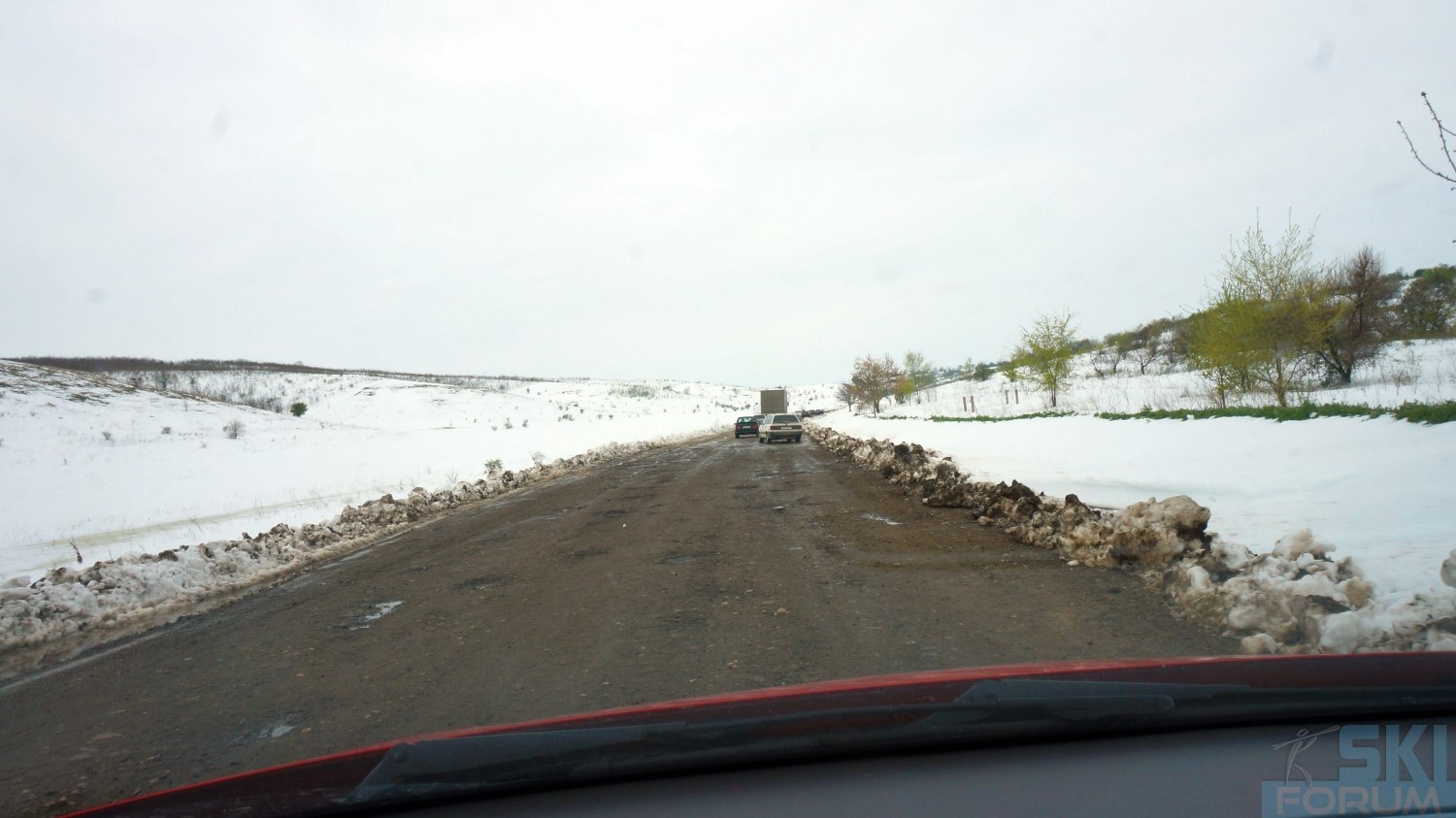 293819-neve-in-moldova-ad-aprile-30.jpg