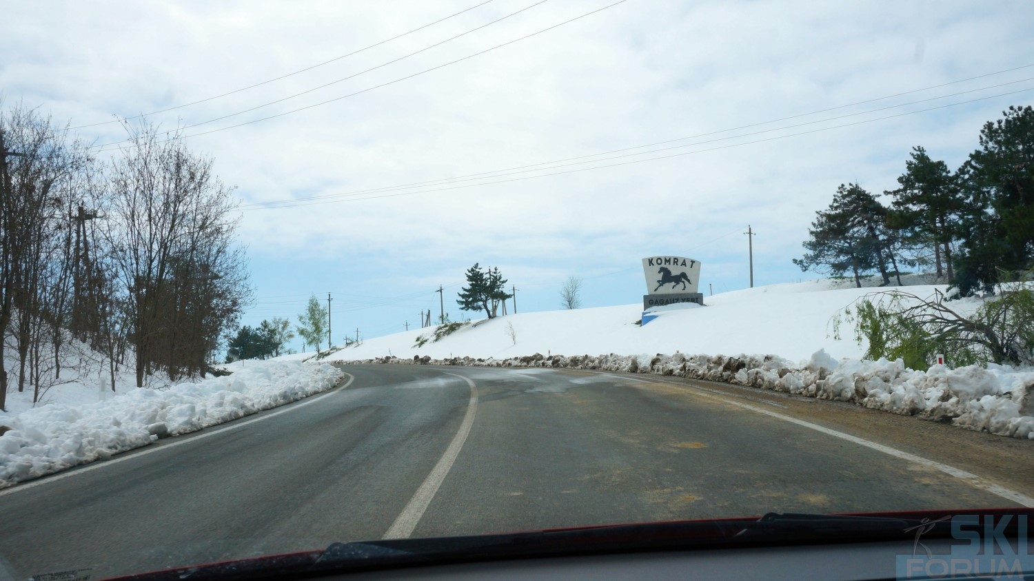 293822-neve-in-moldova-ad-aprile-33.jpg