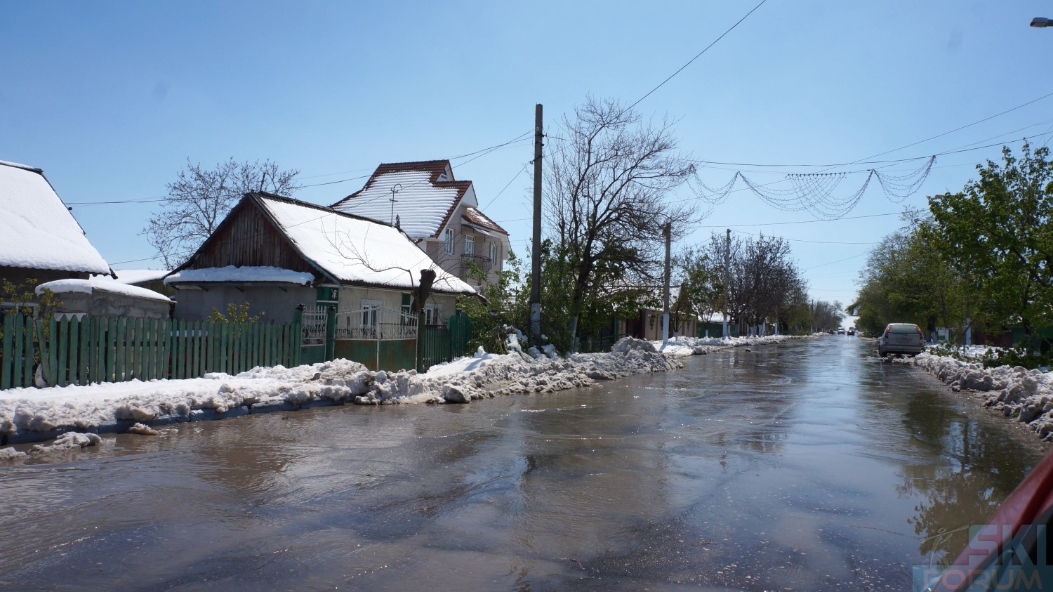 293825-neve-in-moldova-ad-aprile-36.jpg