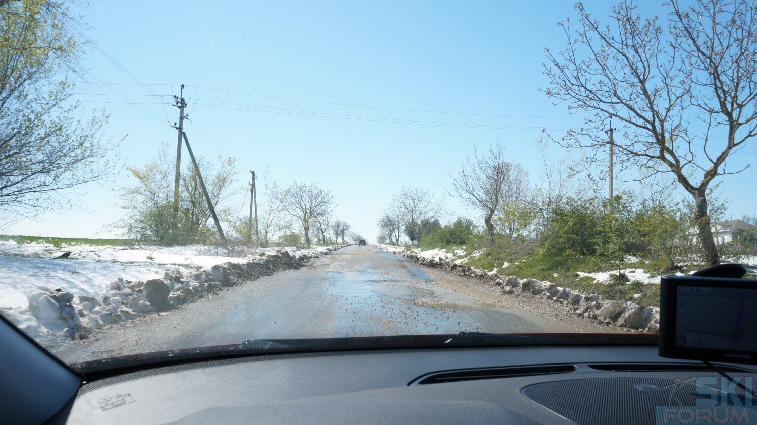 293830-neve-in-moldova-ad-aprile-41.jpg