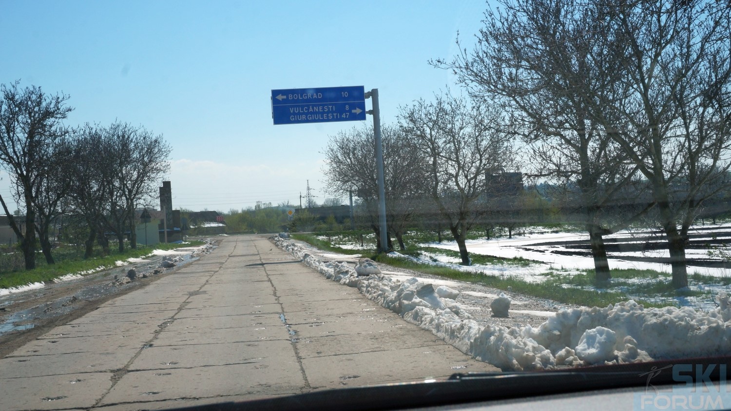 293835-neve-in-moldova-ad-aprile-46.jpg