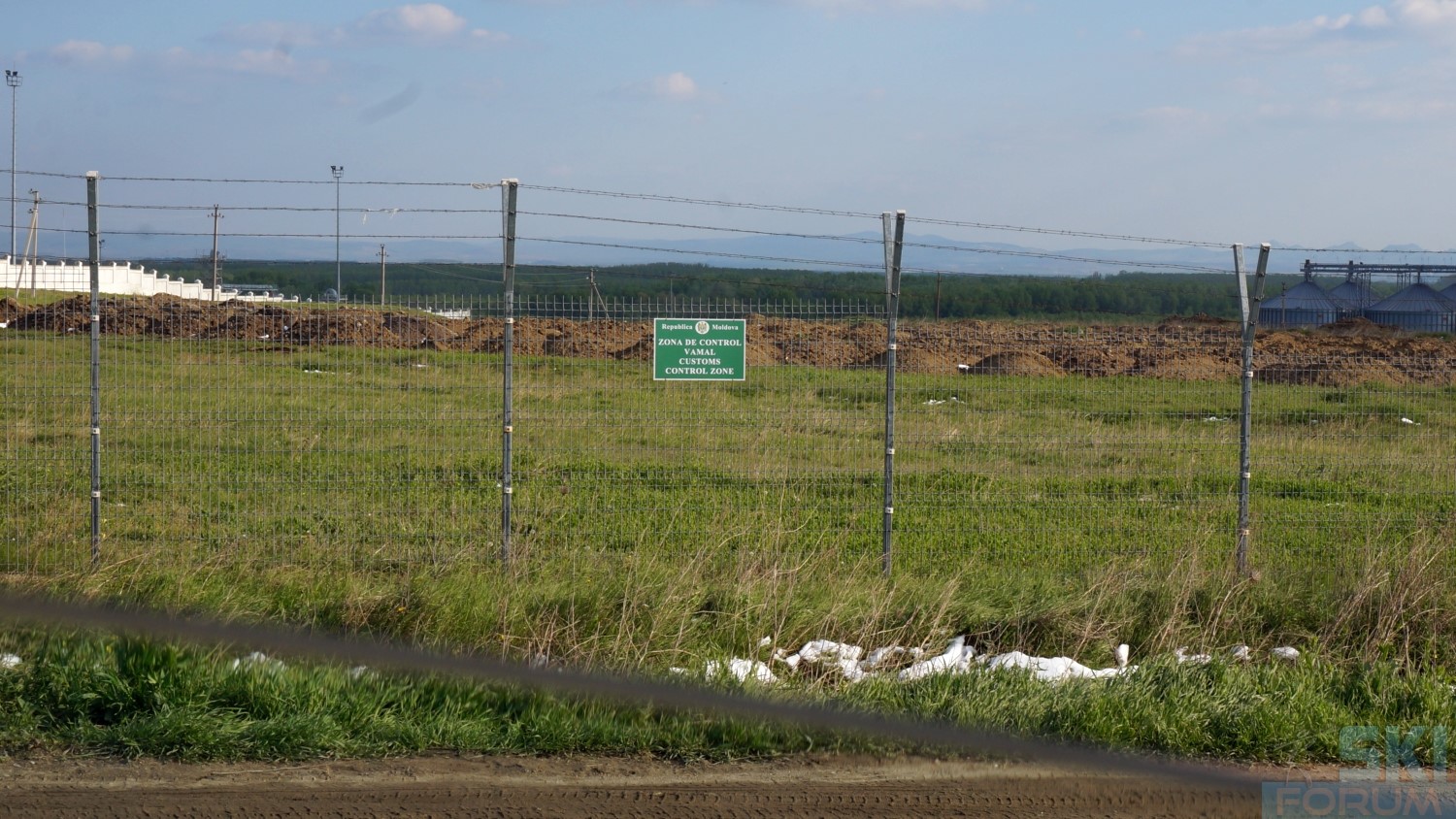 293842-neve-in-moldova-ad-aprile-53.jpg