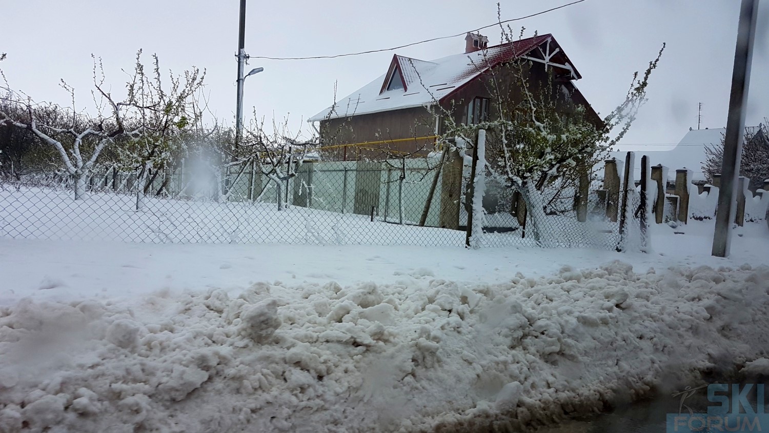 293855-moldova-snow-11.jpg