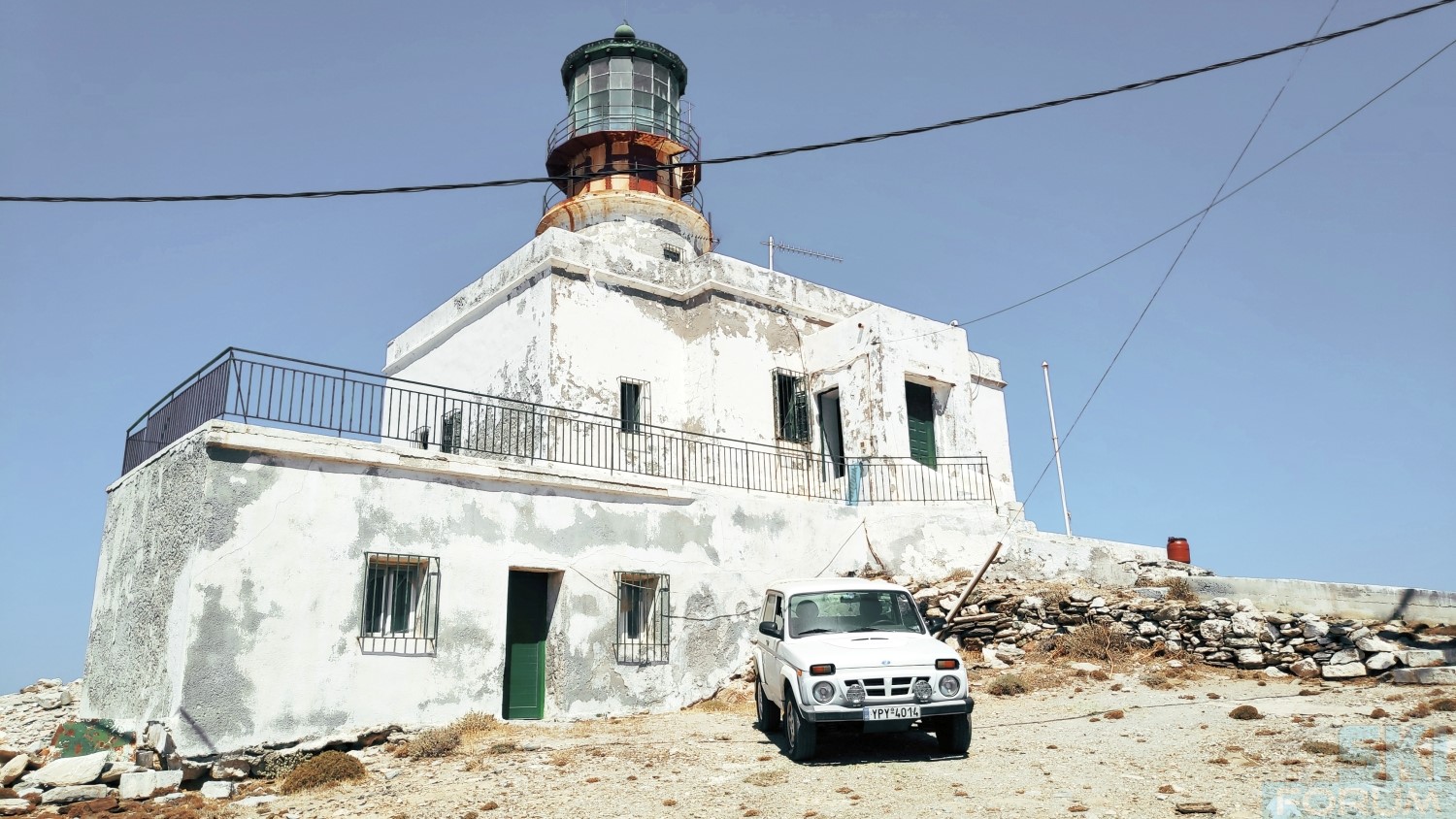 299497-andros-lighthouse-11.jpg