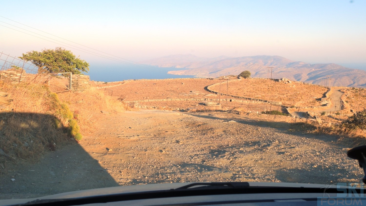 299528-andros-roads-26.jpg