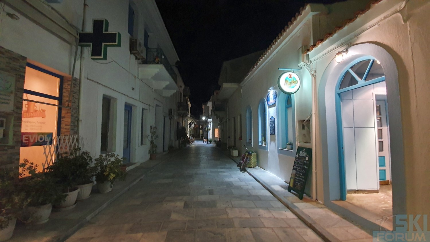 299540-andros-night-4.jpg