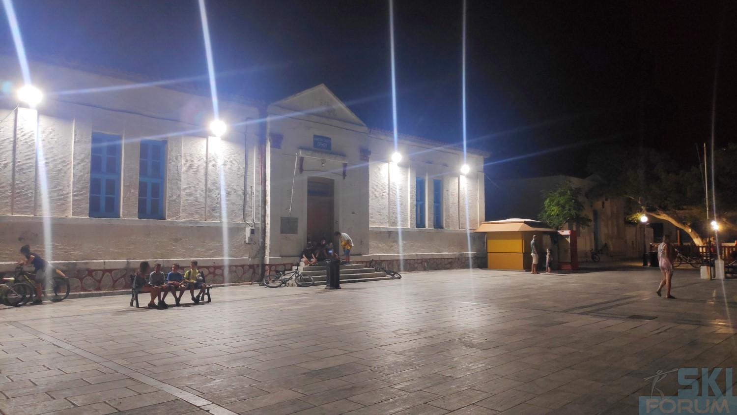 299542-andros-night-6.jpg