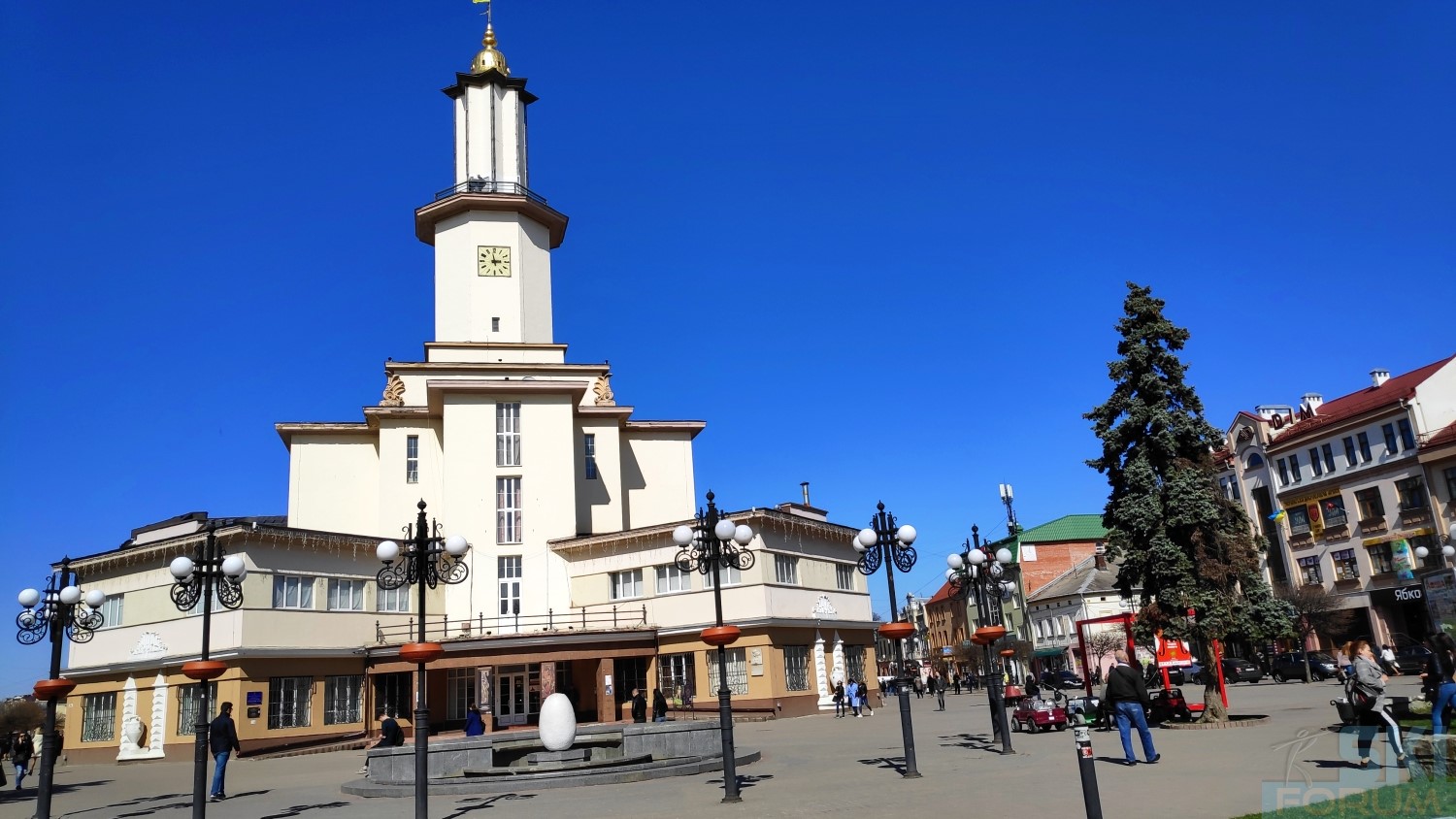 241170-ivano-frankivskratusha.jpg