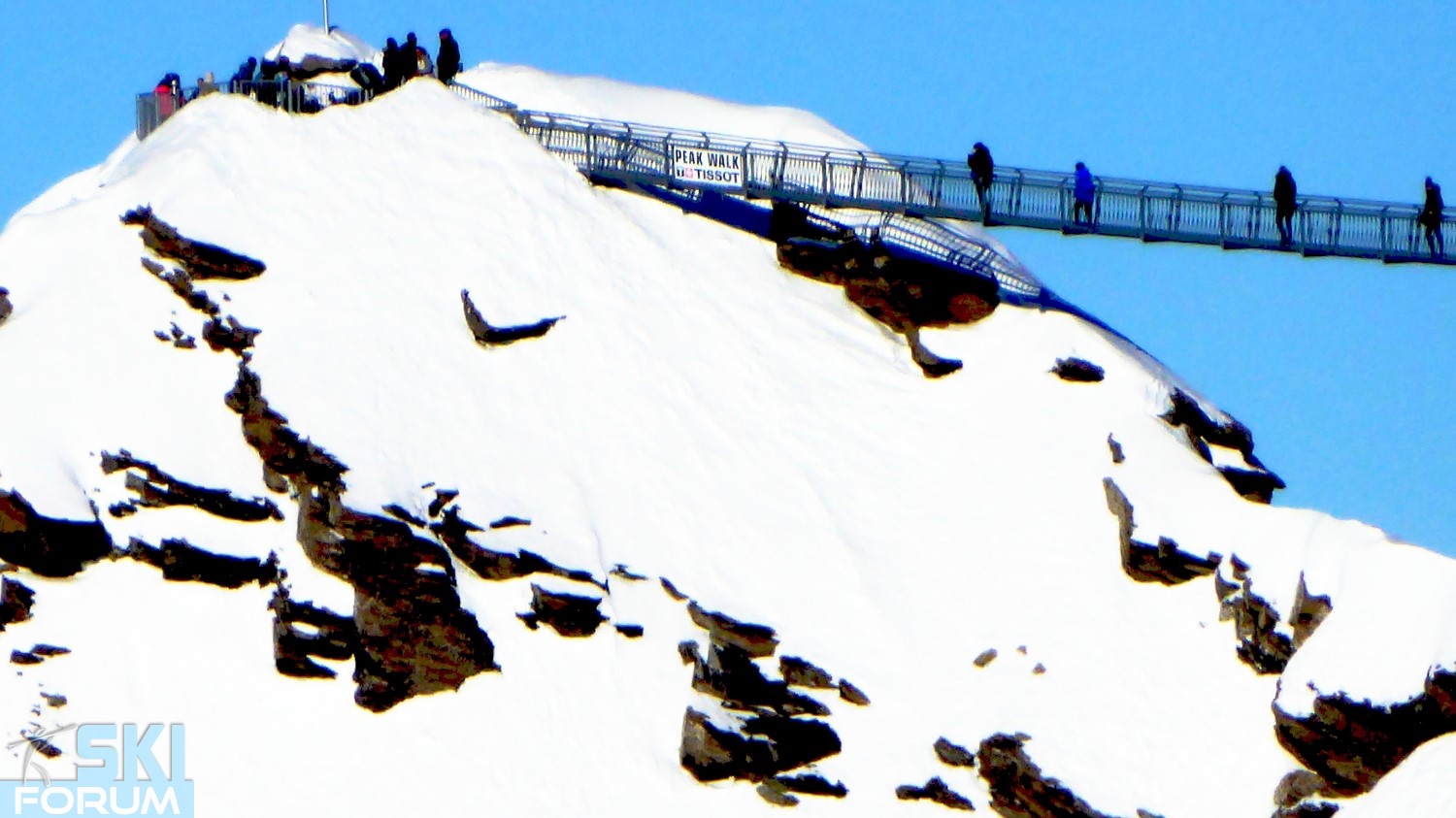 223222-peak-walk-glacier.jpg
