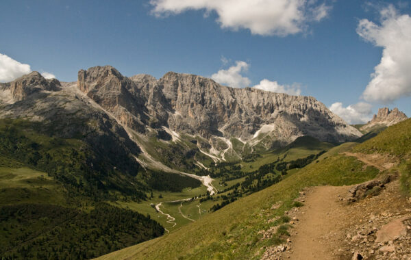 Salita al rifugio Sassopiatto dalla Val Duron