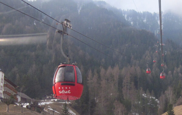 Cabinovia Mont de Seuc