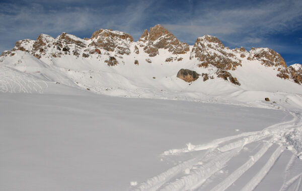 Val Tegnousa