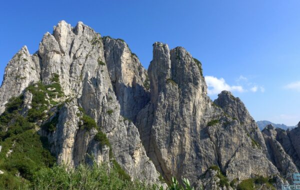 Monte Cornetto da Campogrosso per sentiero d’arroccamento