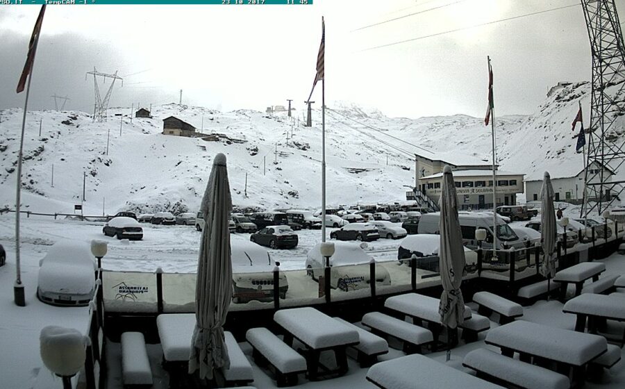 Torna la neve sulle alpi