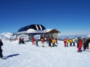 Sciare a Limone Piemonte: la neve a 2000 m a due passi dal mare