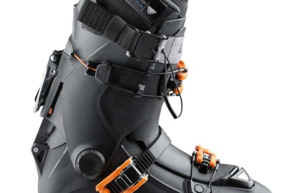 Scarponi della famiglia Hoji di Dynafit