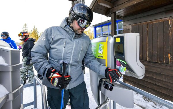 Attiva lo Skipass via app di Telepass e goditi le tue giornate sulla neve senza contanti né code