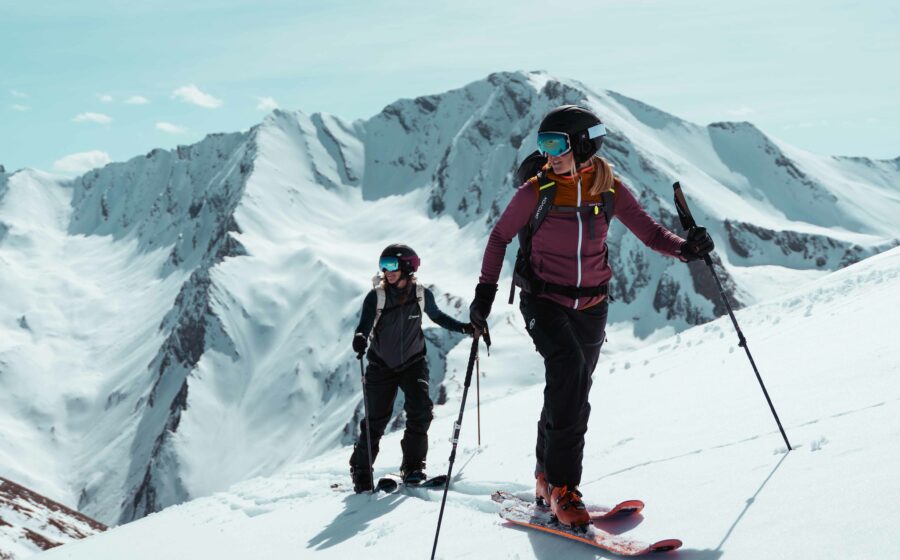 Scoprite gli Ultimi Modelli di Occhiali e Maschere da Sci Julbo per un Natale all’Insegna dello Stile e della Funzionalità