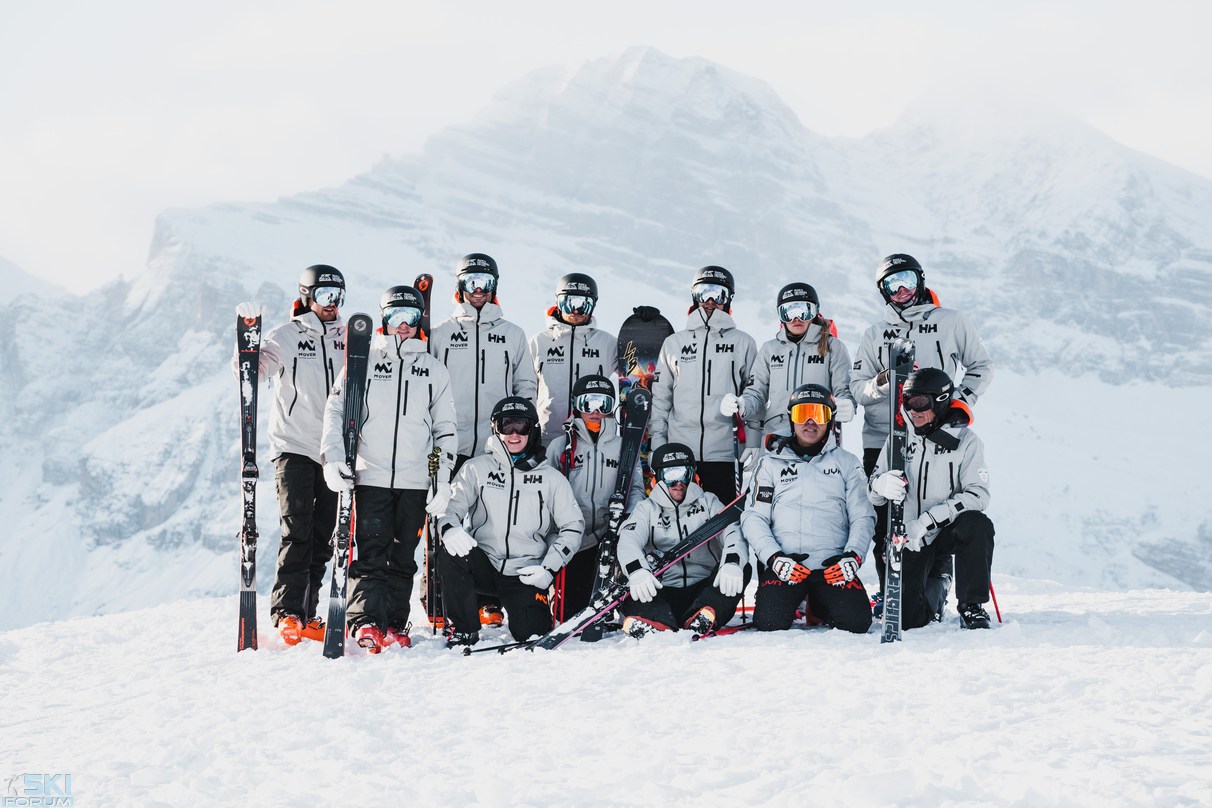 La scuola sci M’Over di Cortina d’Ampezzo ha scelto Helly Hansen