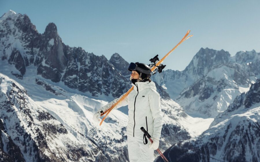 Helly Hansen presenta Atlas Infinity Stretch Jacket: top di gamma con due Red Dot Awards
